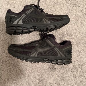 Nike Vomero 5 Black